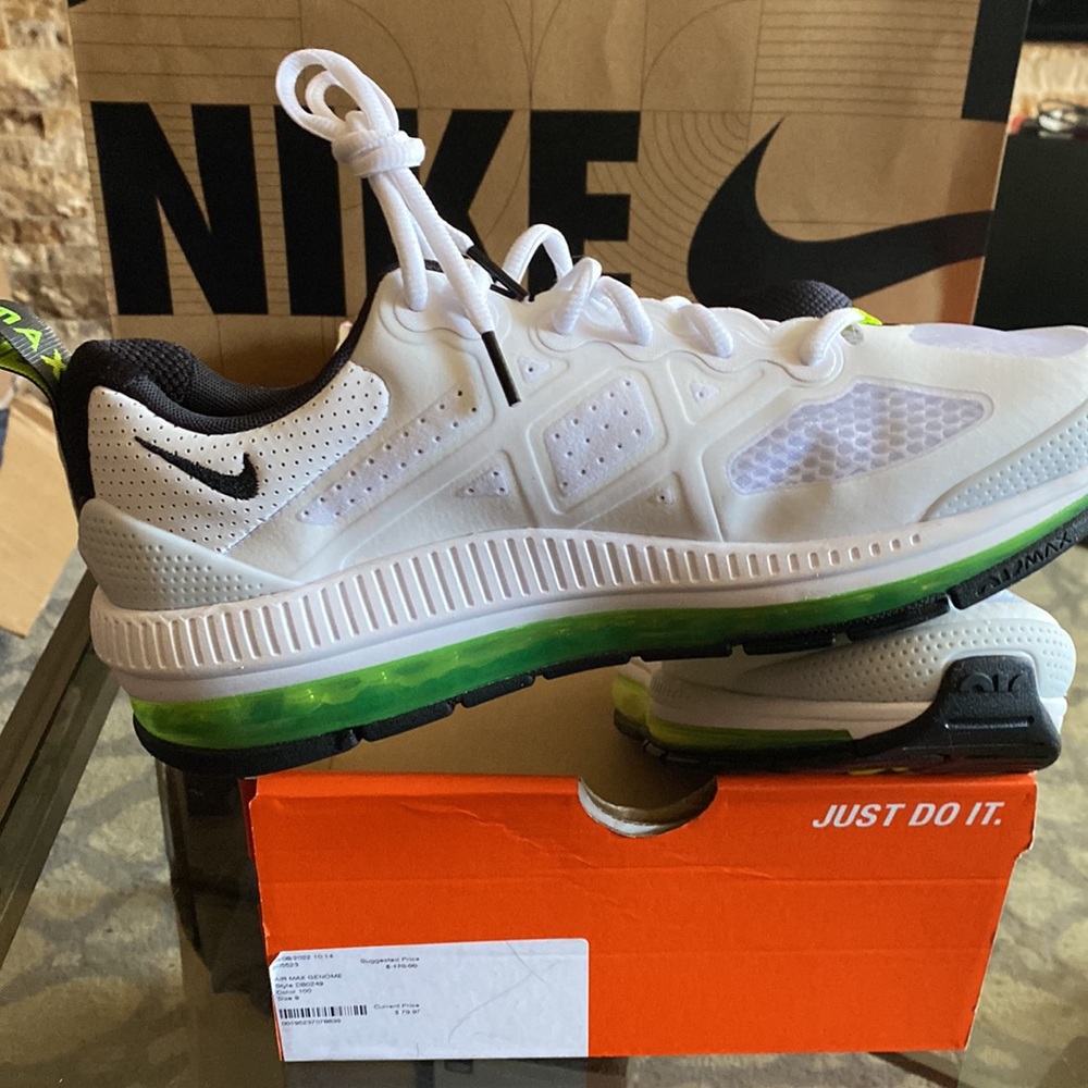 Brand new Nike  Air MAX GENOME White men’s 9 - Picture 10 of 11